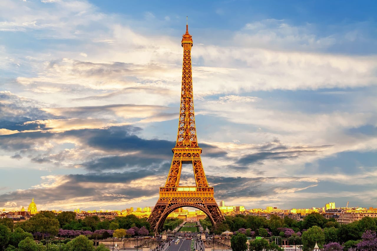 Let's take a look at how to get around Paris during the Games!