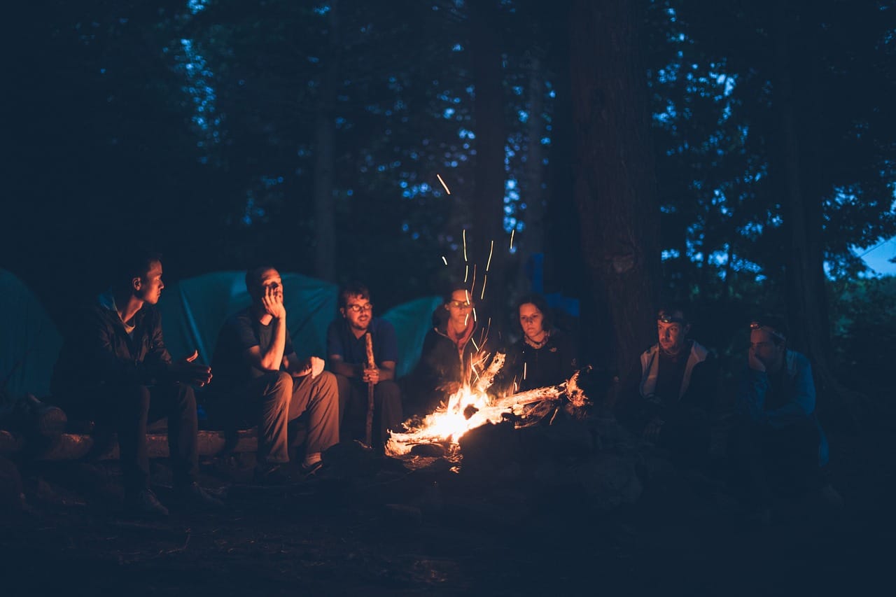 How can I easily rent a camper van in Las Vegas?