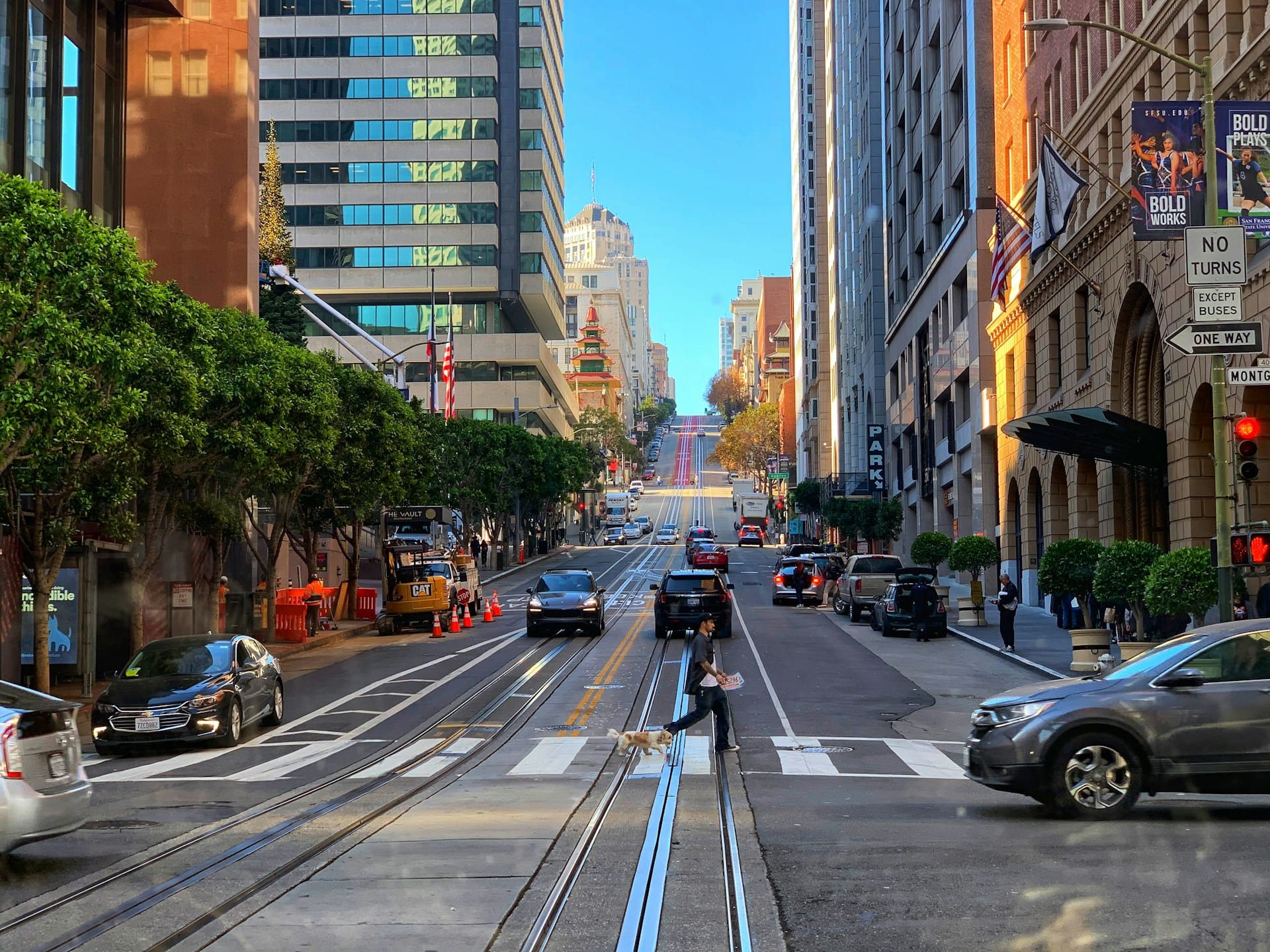 How can I easily rent a luxury car in San Francisco?