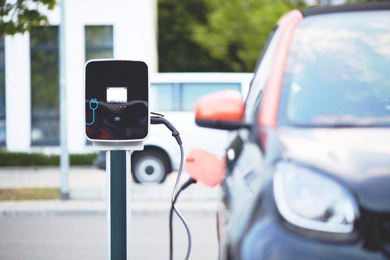 Shared electric vehicles: winning solutions for sustainable mobility