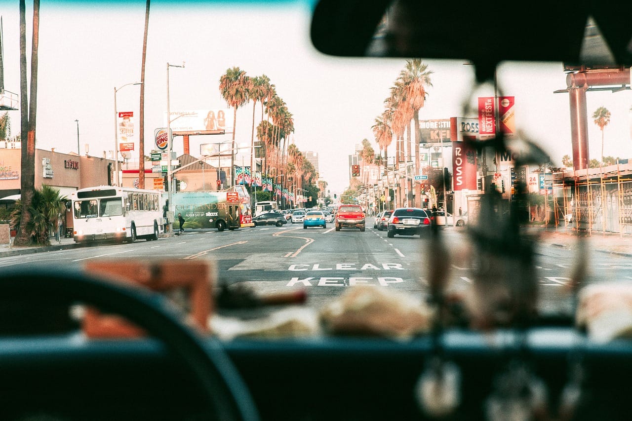 Car sharing in Los Angeles: a trendy car rental service